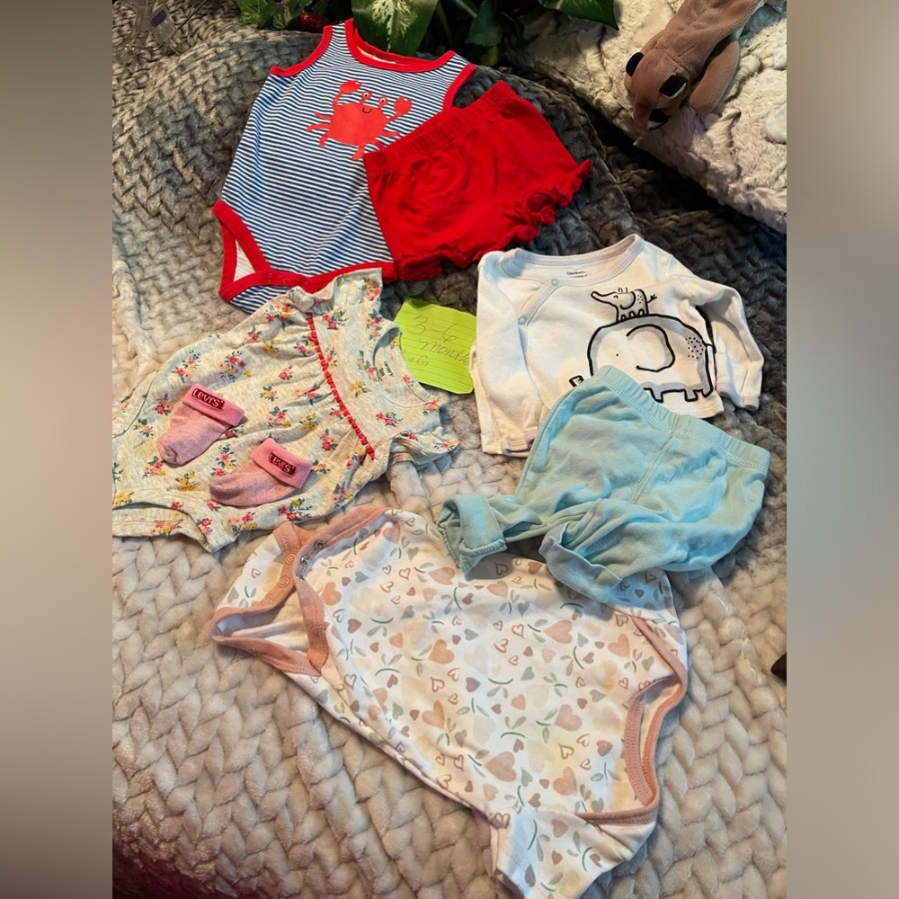 Baby Girls CUTIE PIE & MORE BRANDS 8 PCS 3-6 months 4 full Outfits for her EUC